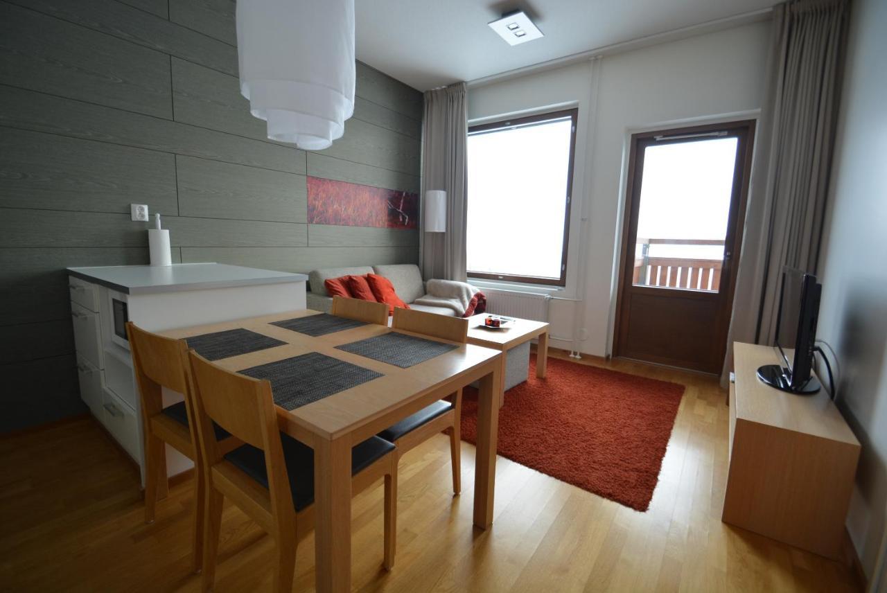 Yllaeshuiput Apartment Yllasjarvi Bagian luar foto